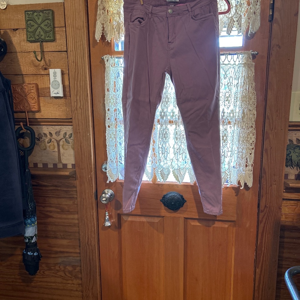 Ladies Jeans style Mauve never worn